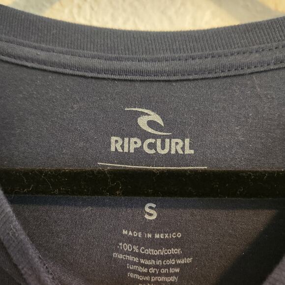 Rip Curl Men's Size Small Surf Company California Black Beach Wave T-Shirt NWT - Picture 4 of 5